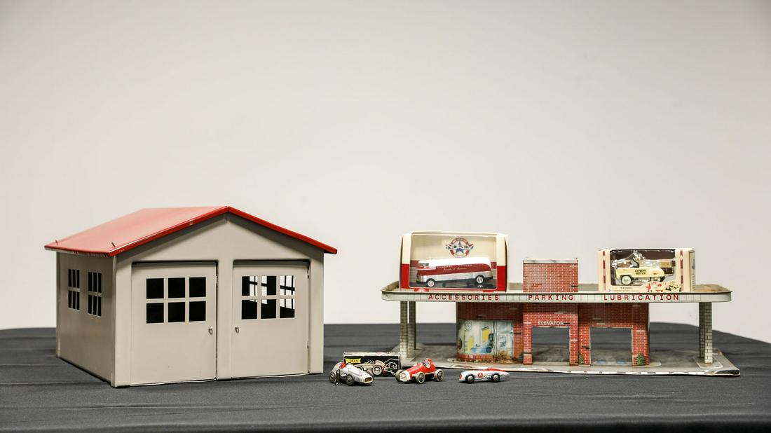 Tin Gas Station, Die-Cast Toys, Schuco Race Cars (1 of 16)