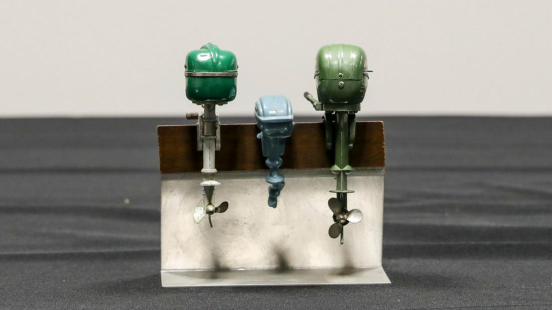 Three 1950s Miniature Outboard Motors (1 of 7)