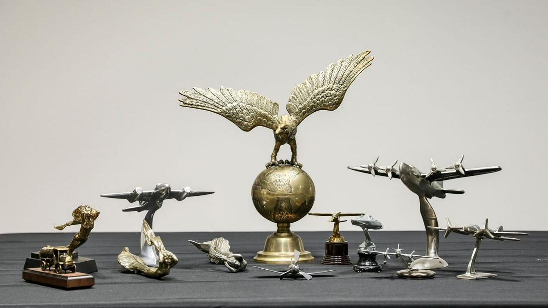 Trophies, Ornaments, Decorative Figures (1 of 4)