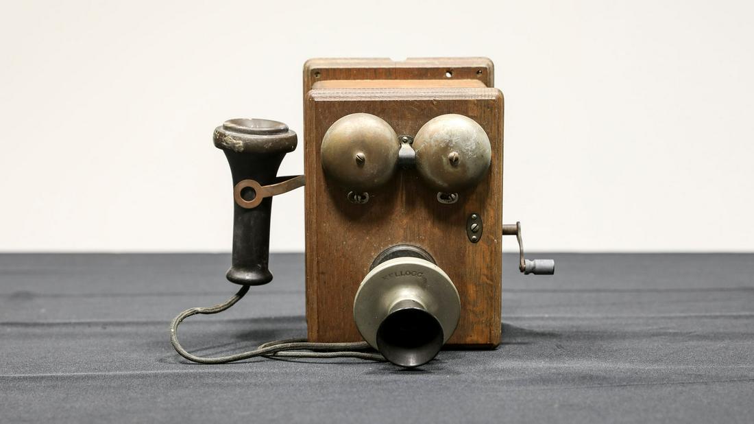 Kellogg Hotel Room/Office Phone 1910s-1920s (1 of 6)