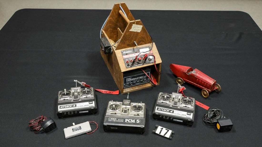 Collection of Controllers and Components for RC (1 of 19)