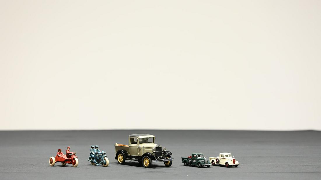 Lot of 5 Toy Trucks and Motorcycles (1 of 14)