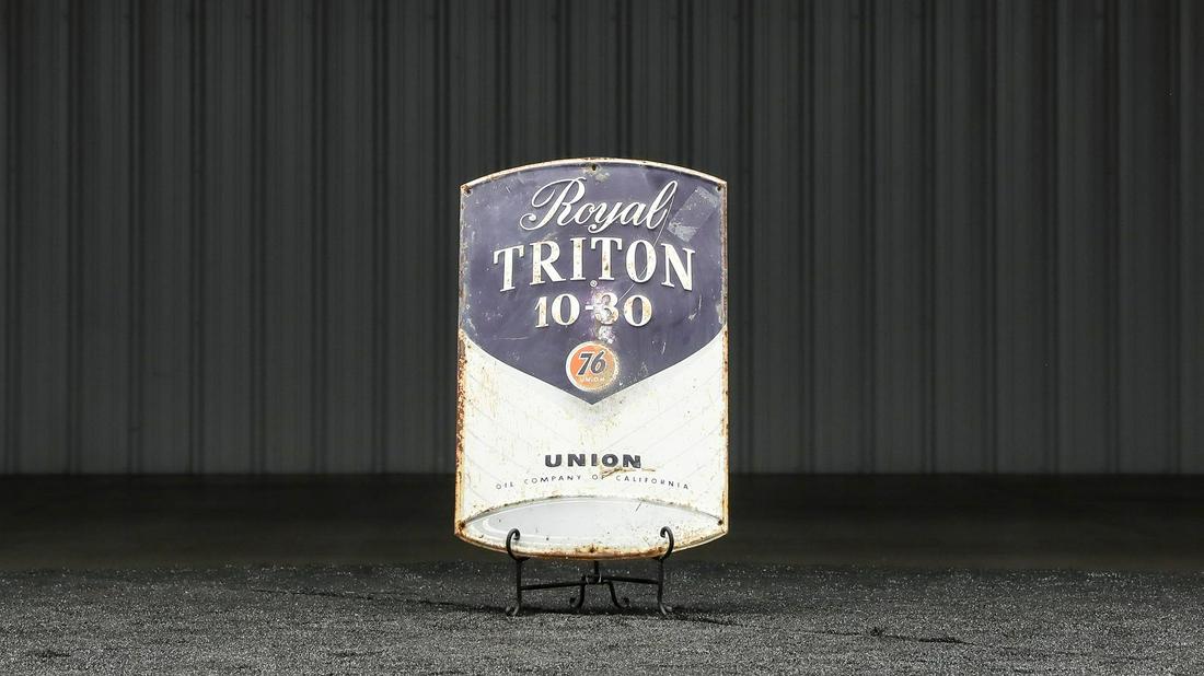 76 Royal Triton Oil Can Metal Sign (1 of 2)