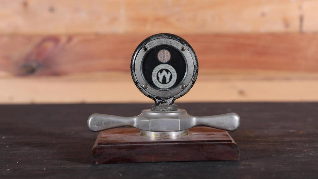 Westcott Motor Car Moto-Meter Ornament: Westcott Motor Car Moto-Meter Ornament - Offered Without Reserve ---- ITEMS IS LOCATED IN FORT LAUDERDALE, FL ITEMS MUST BE PAID FOR AND REMOVED BY NOV. 11TH AT 3PM. ANY ITEMS LEFT AFTER NOV. 11TH WIL