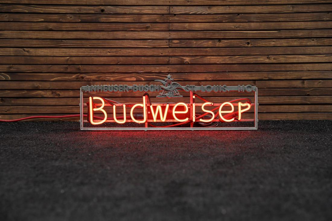 Circa 1980s Budweiser Neon Sign (1 of 5)