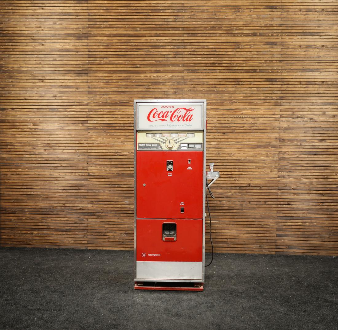 1960s Coca-Cola Machine by Westinghouse (1 of 10)