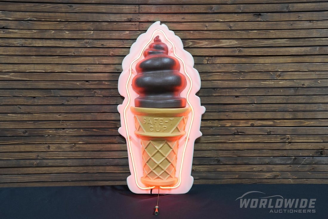 Neon Ice Cream Cone Sign: Neon Ice Cream Cone Sign - Offered Without Reserve ---- ITEM IS LOCATED IN AUBURN, IN ITEMS MUST BE PAID FOR AND REMOVED BY SEPT. 7TH AT 3PM. ANY ITEMS LEFT AFTER SEPT. 7TH WILL BE SHIPPED AT THE BUYE