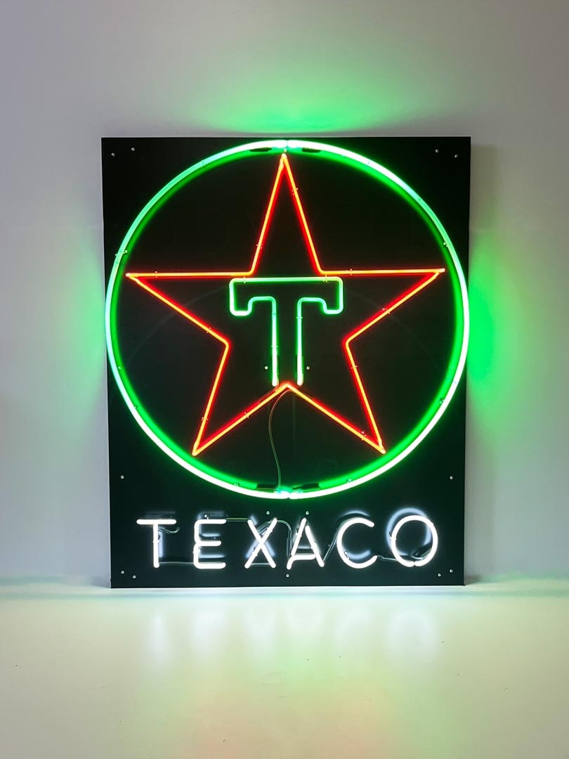 Texaco Neon Sign (1 of 1)