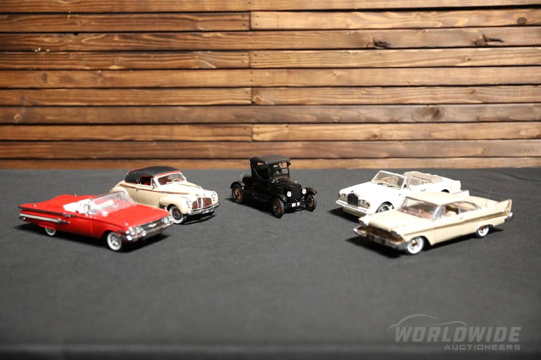 Collection of Five Quality Die-Cast Automobile Models from Franklin Mint (1 of 20)