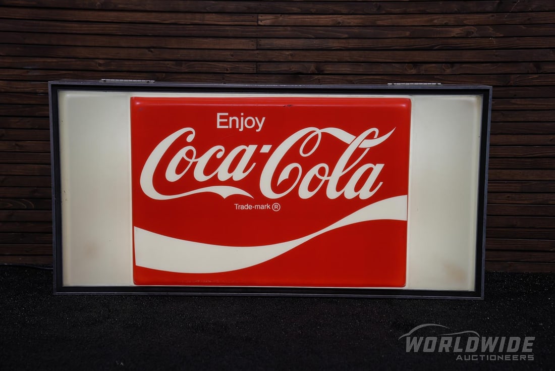 Coca-Cola Lighted Sign (1 of 3)