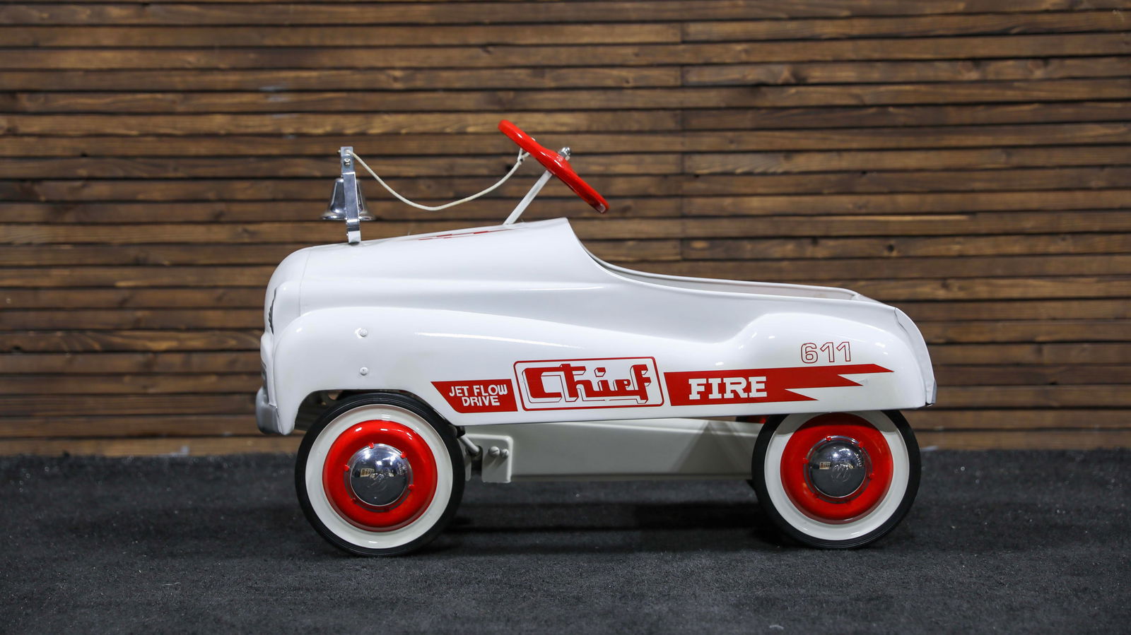 Fire Chief Pedal Car by Murray - Reissue (1 of 13)