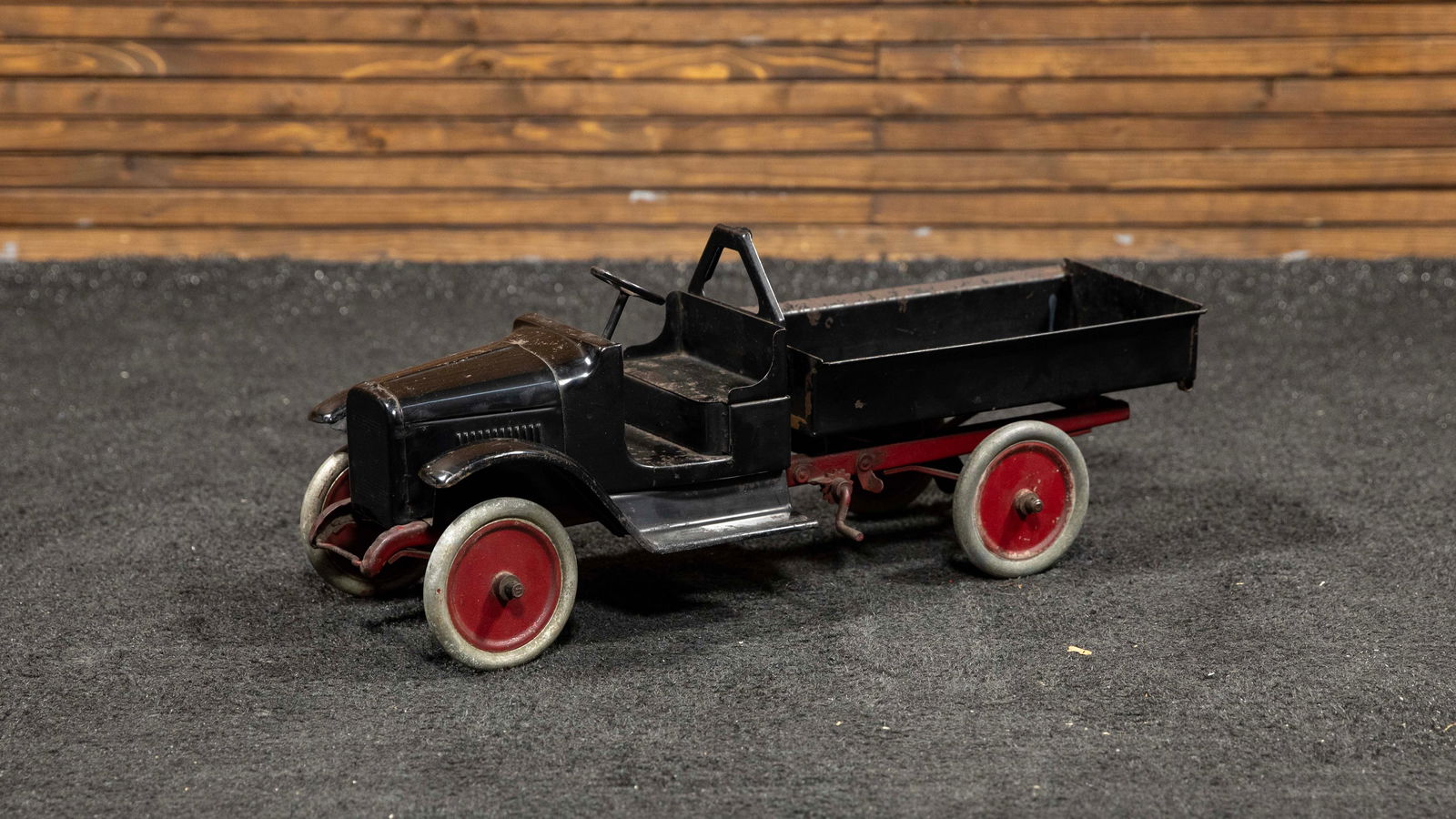 1929 Buddy L Pressed Steel Toy Dump Truck (1 of 5)