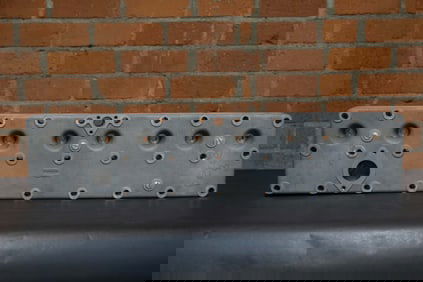 1928 Pierce-Arrow Eight-Cylinder Head - New Casting