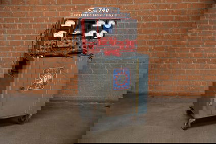 Sun 740 Automotive Engine Multi-Tester with Contents