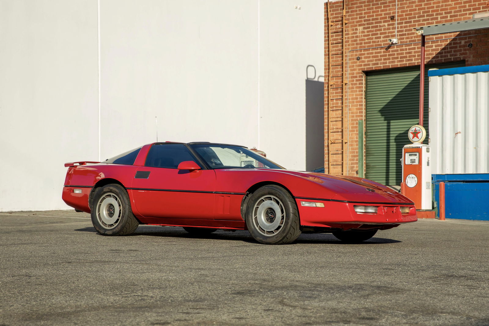 1985 Chevrolet Corvette Targa Convertible (1 of 17)