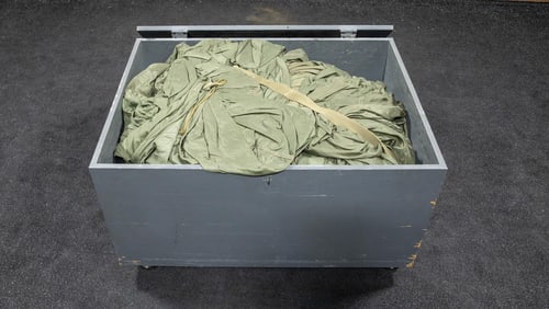 Chest with Parachute