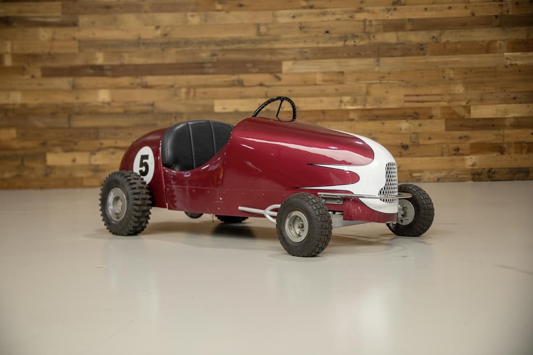 Caruther's-Style Quarter Roadster Race Car: Caruther's-Style Quarter Roadster Race Car - Offered Without Reserve ---- ITEM IS LOCATED IN Auburn, IN ITEMS MUST BE PAID FOR AND REMOVED 5 DAYS AFTER THE AUCTION DATE. ANY ITEMS LEFT AFTER THAT WILL
