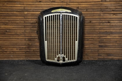 Morris-Commercial Truck Decorator Grille