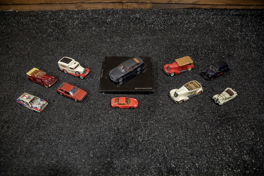 Diecast Car Model Assortment (1 of 12)