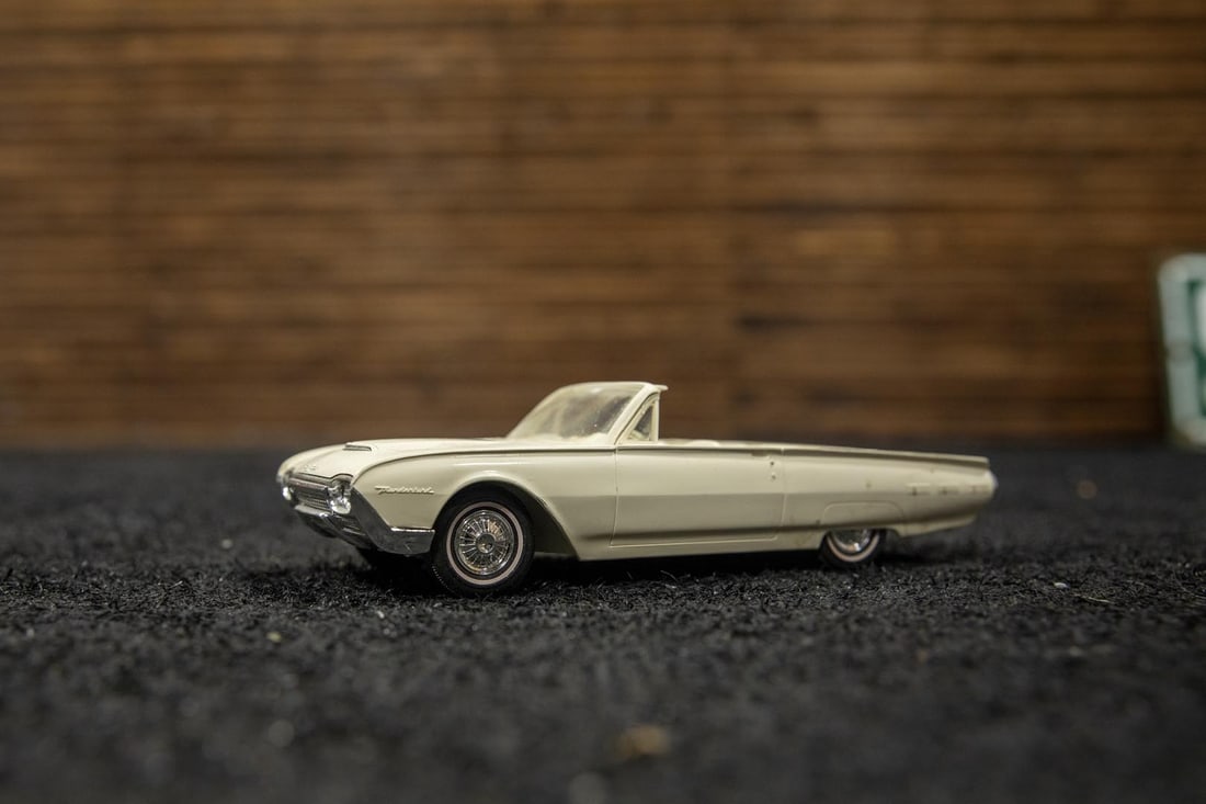 1959 Ford Sunliner Convertible Tin Toy - Pakistan (1 of 11)