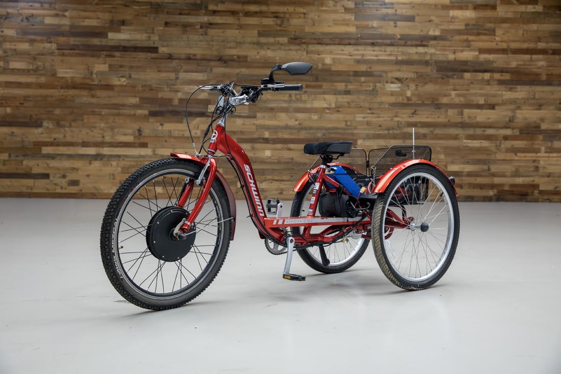 Schwinn Meridian DLX Electric Tricycle: The Schwinn Meridian Electric Tricycle is the perfect ride for leisurely cruising or running errands in style. Featuring a sturdy 17" aluminum frame, 26-inch wheels, and a spacious rear cargo basket, 