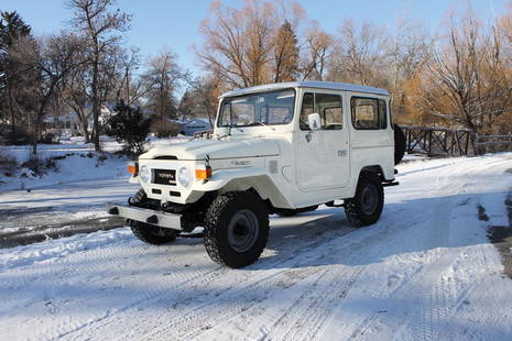 1977 Toyota Land Cruiser BJ40 (No Reserve): CHASSIS NO: BJ40012312 - All-original body panels and floorboards, Only break-in miles since rotisserie restoration, Highly desirable diesel powered example 3.0 litre inline four-cylinder diesel engin