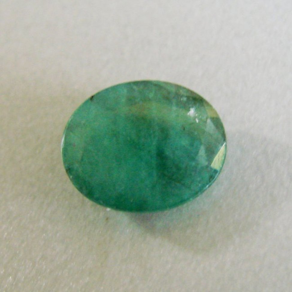 Natural Emerald Oval Shape 4.75Ct (1 of 2)