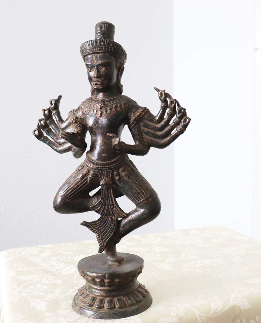 Khmer Angkor,Buddha Brass King Statue 12th Century: Khmer Angkor,Buddha Brass King Vihnu With 10 Arms Statue 12th Century Antiques by Handcrafted Collection item Color:Gold Black Texture Material: Solid Bronze Height: 15" x Width: 8.5"inch Weight: 4.50