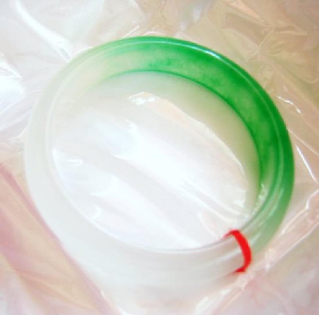 Natura Chinesel Jadeite Jade Bangle Grade B Size 7.5 (1 of 4)