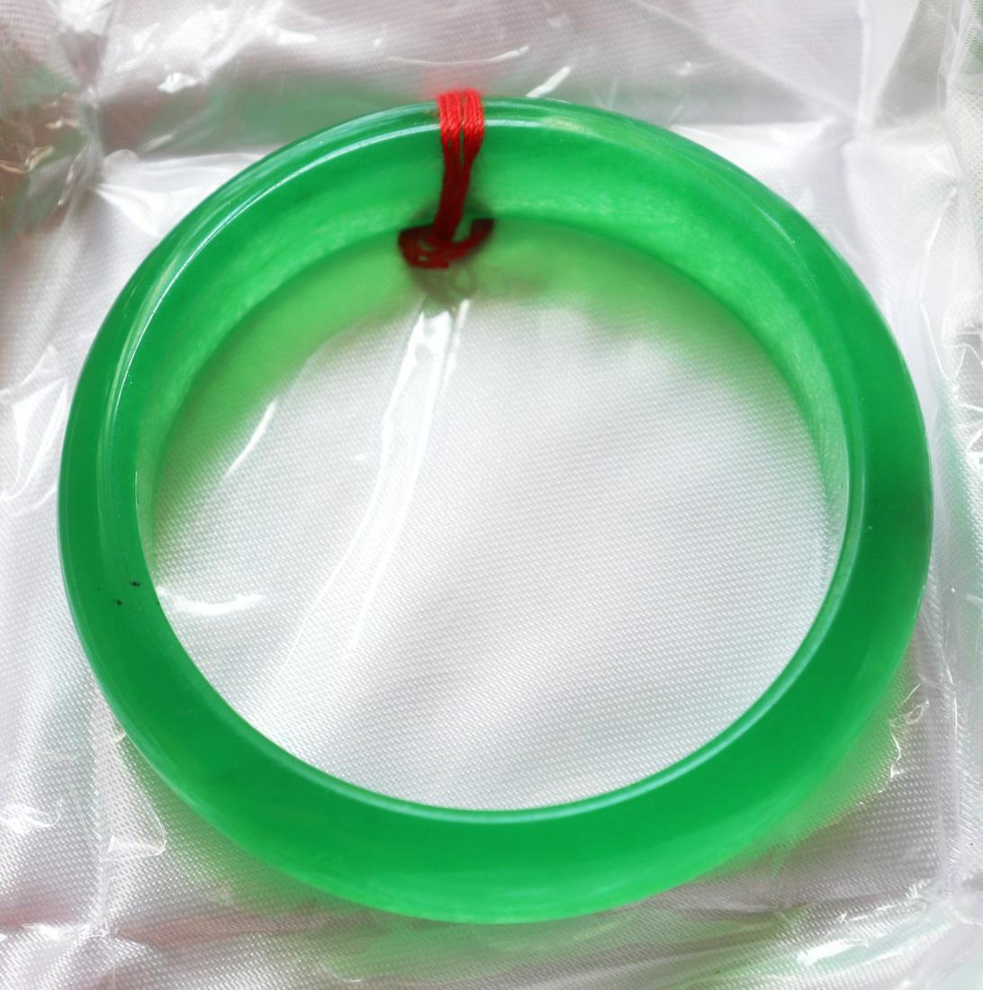 Natural Jadeite Jade Bangle Grade A Size 7.75 (1 of 4)