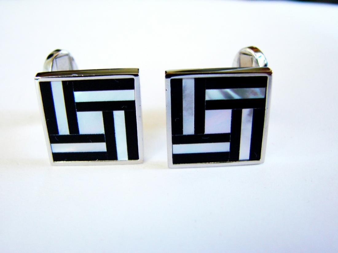 Men Cufflink with Mabe Pearl /Onyx 18k W/g Overlay (1 of 3)