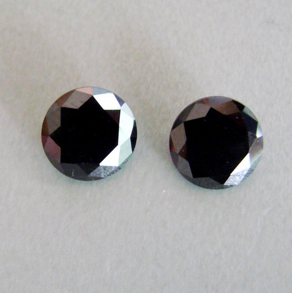 Black Diamond Pairs Round Cut 4.95Ct 9.2x4.5mm: Type: Natural Black Diamond Quantity: Pairs Weight:4.96 Carat Measurement: 9.2x4.5 mm Shape: Princess Facet Clarity: Opaque - Color: Fancy Black Luster: Very good Estimate Value Prices:$4,860 It