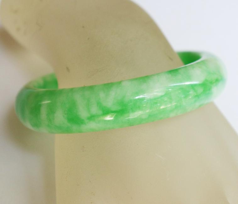Natural Chinese Jade Bangle Grade A Size: 7.5 (1 of 2)