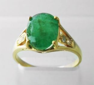 Emerald:2.81CT&White Sapphire:.12CT 14k Y/G