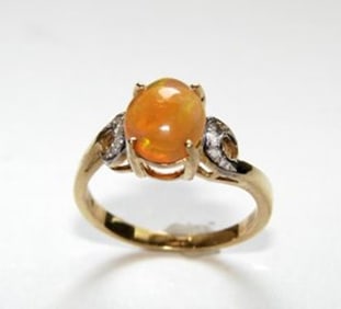 Mexican Opal Ring: 1.57 Ct Dia: .10 CT 14k Y/G