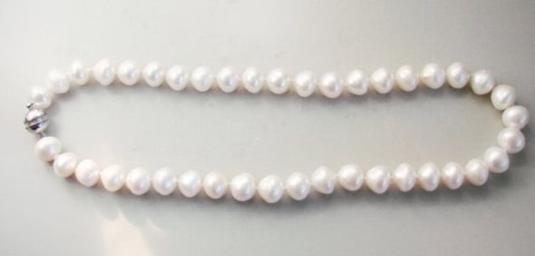 Beautiful Culture Pearl 11mm Necklace 17"