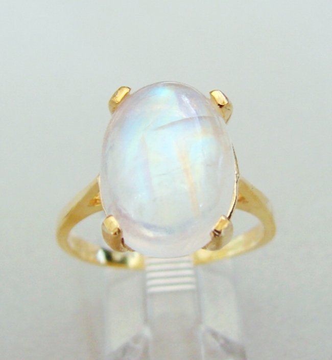Natural Moonstone Ring 6.15Ct 14k Yellow Gold: Gems: Natural Moonstone Weight: 6.15 Carat Shape: Cabochon Oval/Cut Clarity: Transparent/Translucent Color: Rainbow