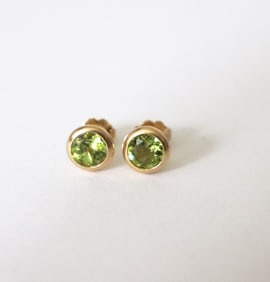 Natural Peridot Stud Earring 3.10Ct 14k Y/g