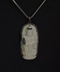 Carved Bone Guanyin & Diamond: 1.10Ct 18k B/g Overlay