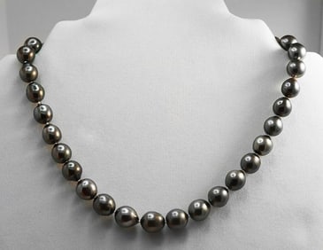 Tahitian  Pearl  Necklace  9-11 mm 14k W/G Ball Clasp