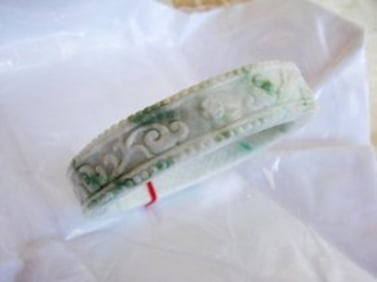 Natural Jadeite Jade Carved Bangle Certi Grade A SZ 7