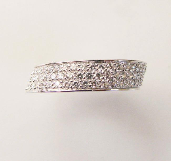 Creation Diamonds Ring 1.00Ct 18k W/g Overlay: Creation Diamond Ring High Quality Item Item: Ring-Clarity: VVS, Color: F Size:7,Bend Ring Face 1/2"-Thickness: 4-5 mm Setting: Micro Pave-Weight: 1.00 Carat round brilliant Metal: 18k White gold over