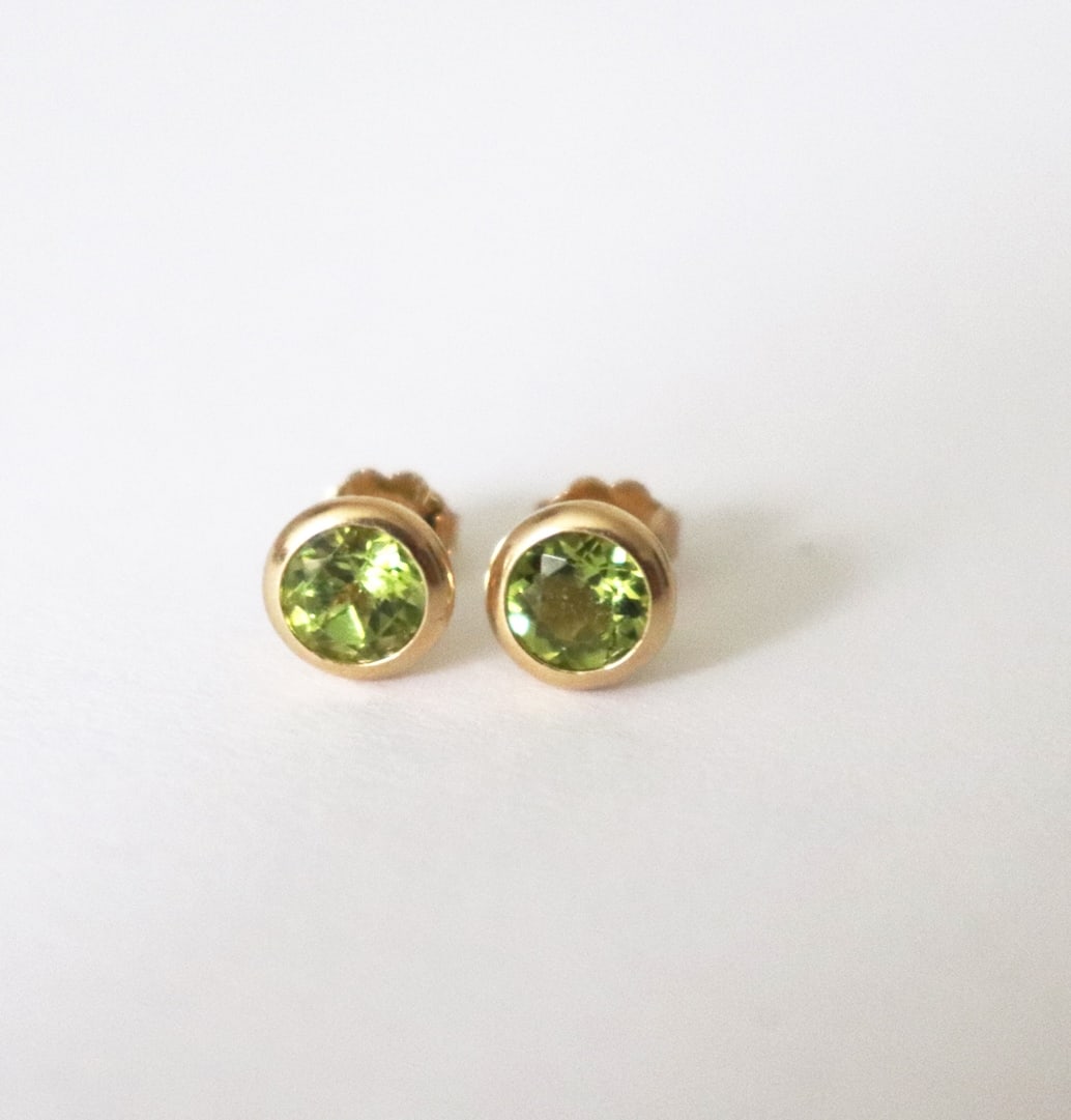 Natural Peridot Stud Earring 3.10Ct 14k Y/g (1 of 4)