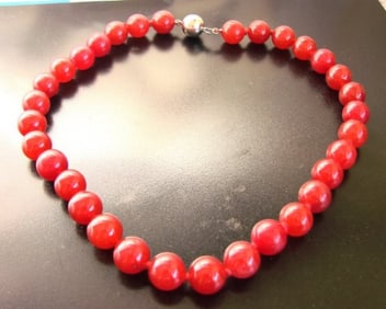 Elegant Red Jade Bead Necklace 16"inch