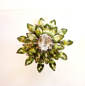Peridot &White Topaz Ring 7.39Ct 18k W/g Overlay