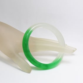 Natural Translucent Solid Green/Creamy Chinese Jade