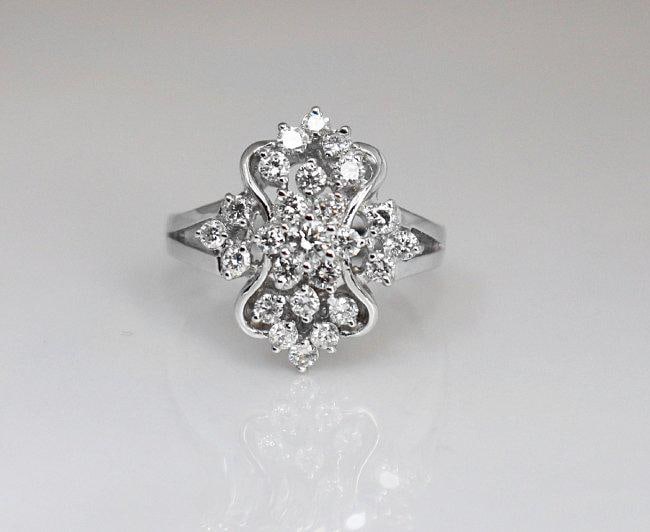 Diamond Ring 1.00Ct 18k White Gold (1 of 4)