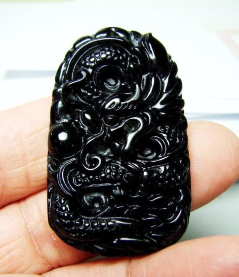 Onyx carving Dragon 111.66Ct 49x30x10.3mm (1 of 4)