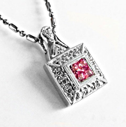 Diamond Pink Sapphire Square Pendant:.36Ct 18k W/g: Gem type: Natural Diamonds and Pink Sapphire Item: Pendants Diamonds 14 Pieces Weight:.14 carat Round brilliant (Clarity:VS1/Color: G/Treatment: None) Pink Sapphire 4 Pieces Princess Cut Weight:.22 Ca