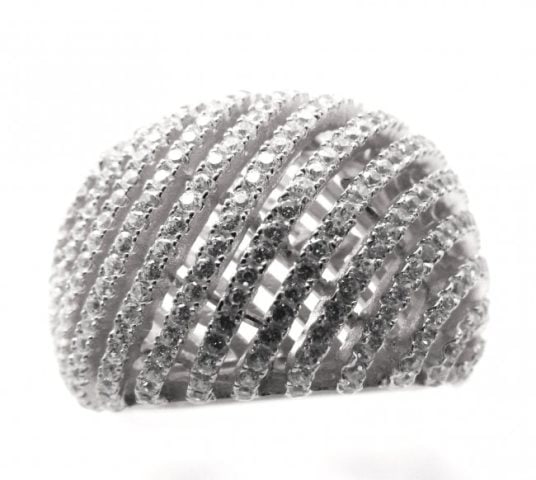 Creation Diamond Ring 2.50Ct 18k W/g Overlay: Creation Diamond Ring High Quality Stone: 2.50 Carat round brilliant Clarity: VVS, Color: F Setting: Micro Pave Metal: 18k White gold overlay 925 silver (6.grm) Polish: Excellent Gender: Womens